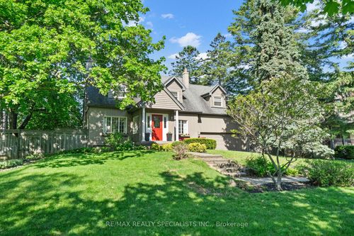 78 Meadowbank Road, Etobicoke, ON, M9B5C9 | Card Image