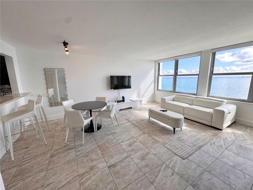 1433-2899 Collins Ave, Miami Beach, FL, 33140-4421 | Card Image