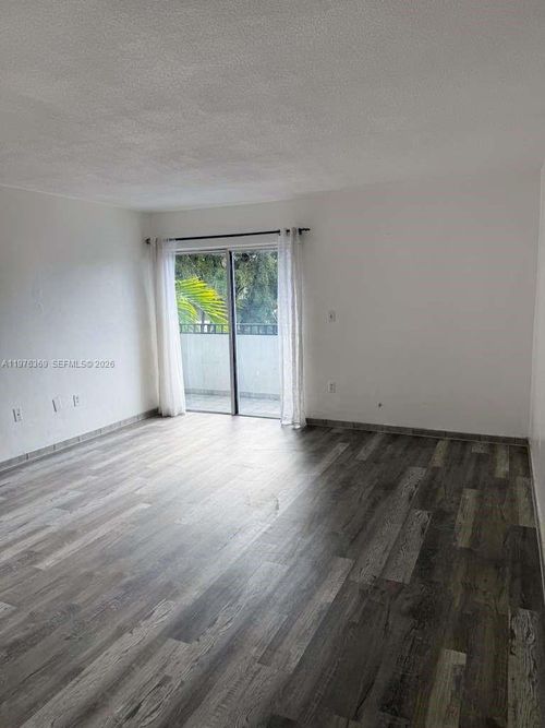 apt-4311-2498 Sw 17th Ave, Miami, FL, 33145-3888 | Card Image