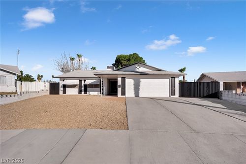 4518 El Canela Way, Las Vegas, NV, 89121-6531 | Card Image