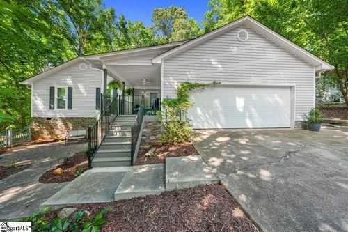 1303 S Arrowhead Dr, Westminster, SC, 29693-6512 | Card Image