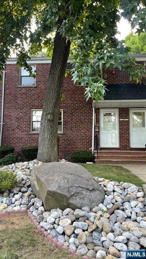 1267 Anderson Ave, Fort Lee, NJ, 07024-1779 | Card Image