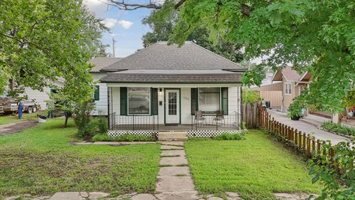 123 Main St, Augusta, KS, 67010-1216 | Card Image