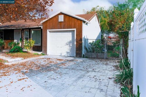 3704 San Rafael Ave, Stockton, CA, 95204-2416 | Card Image