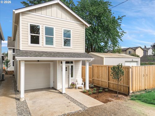 8770 N Newman Ave, Portland, OR, 97203 | Card Image