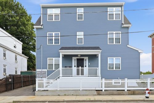 489 Spring St, Fall River, MA, 02721-6837 | Card Image