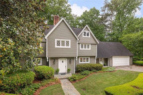 94 River Park Dr, Sandy Springs, GA, 30328-1121 | Card Image