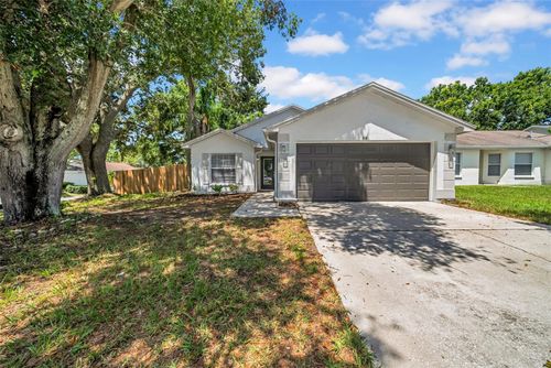 516 Center Point Rd, VALRICO, FL, 33594-3244 | Card Image