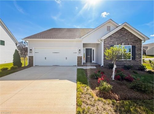 816 Council Ridge Rd, Graham, NC, 27253-3465 | Card Image