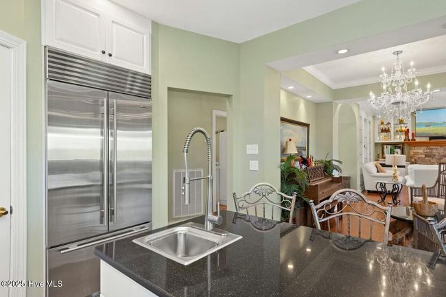 Sub-Zero Refrigerator / Wet Bar Sink | Image 42