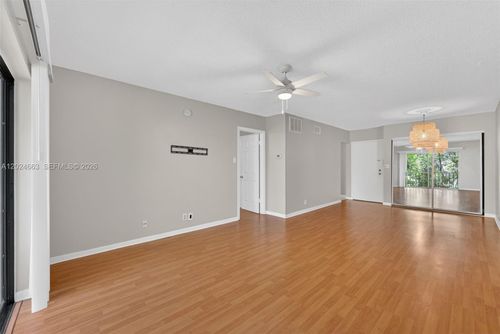 c212-3119 Oakland Shores Dr, Oakland Park, FL, 33309-7514 | Card Image