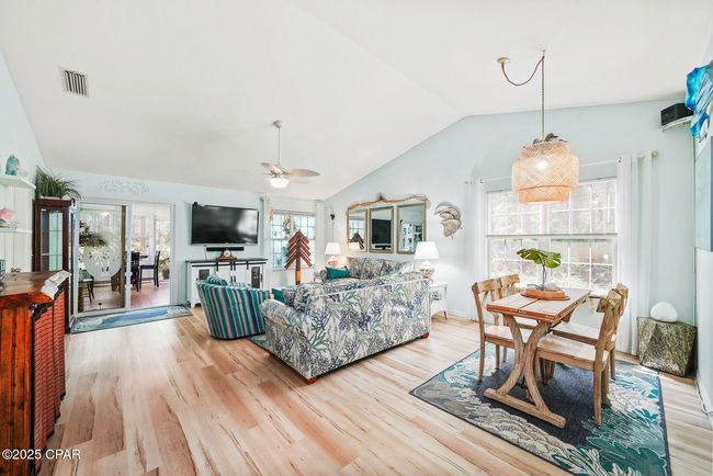 277 Country Club Rd, Home with 2 bedrooms, 2 bathrooms and null parking in Port St. Joe FL | Image 11