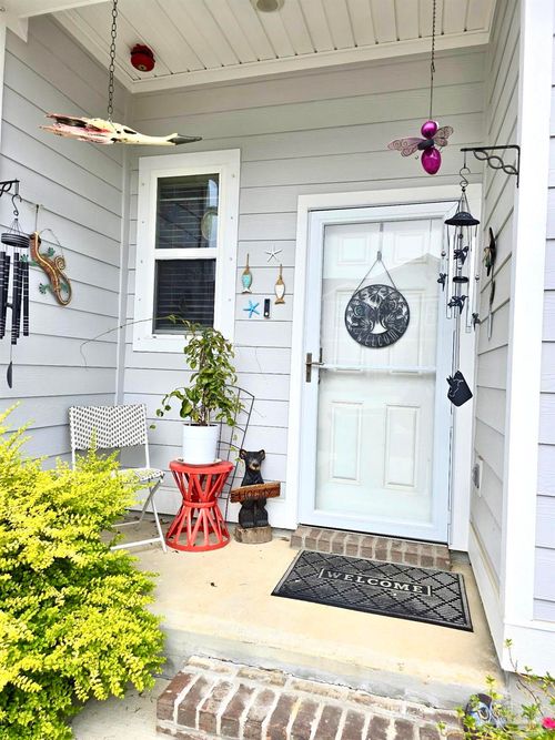 9515 Nature Creek Cir, Pensacola, FL, 32526-4596 | Card Image