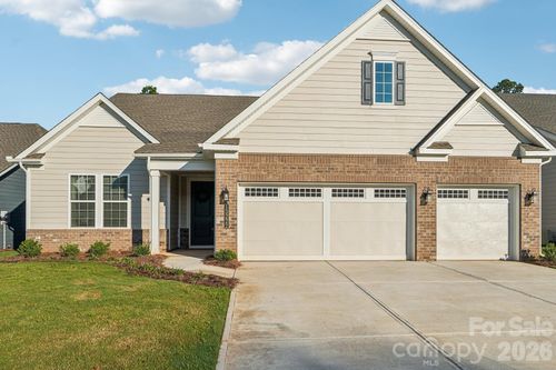 13222 Cozy Ct, Charlotte, NC, 28215-1032 | Card Image