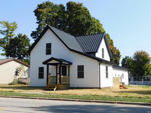 311 N Mishawaka St, Akron, IN, 46910-9111 | Card Image