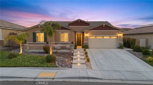 35111 Tavel St, Winchester, CA, 92596-4512 | Card Image