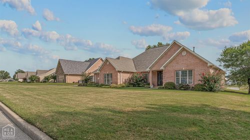 3805 Bolt Blvd, Jonesboro, AR, 72405-8071 | Card Image