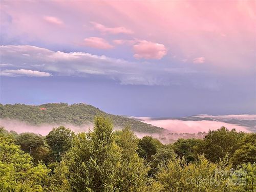 180 Windy Knl, Sugar Mountain, NC, 28604-7238 | Card Image