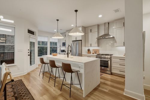 2-4904 Live Oak St, Dallas, TX, 75206-7648 | Card Image