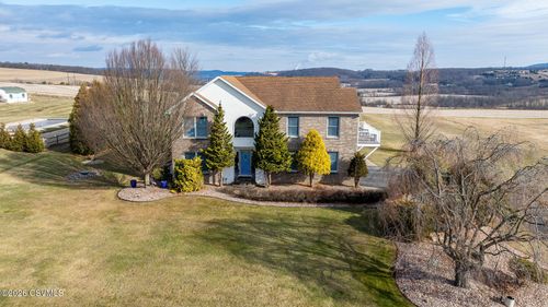 114 Old Field Dr, Bloomsburg, PA, 17815-8303 | Card Image