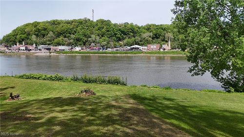 1041 1st St, Mason, WV, 25260-9852 | Card Image