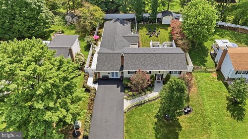 19016 Hempstone Ct, POOLESVILLE, MD, 20837-2135 | Card Image