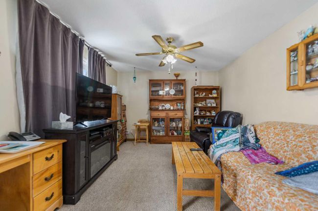 915 40 St Se, House detached with 3 bedrooms, 2 bathrooms and 5 parking in Calgary AB | Image 4