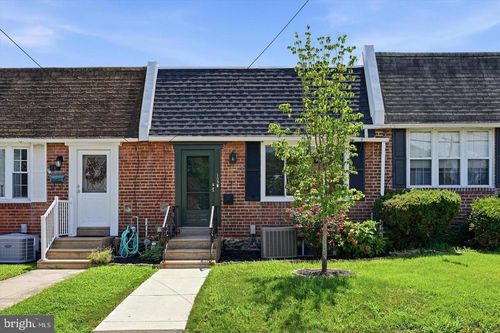 105 Fronefield Ave, LINWOOD, PA, 19061-4317 | Card Image