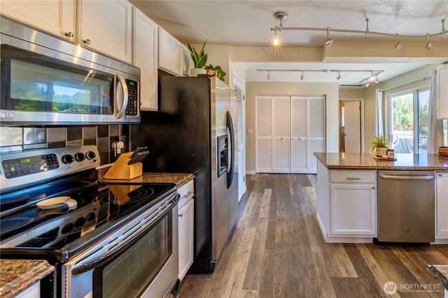 518 E Willow St, House other with 3 bedrooms, 2 bathrooms and 4 parking in Sequim WA | Image 14