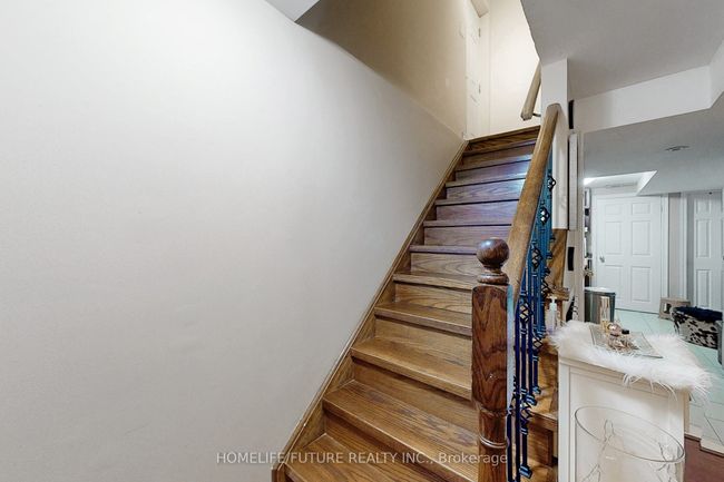 102 Stather Cres, House other with 4 bedrooms, 4 bathrooms and 4 parking in Markham ON | Image 32