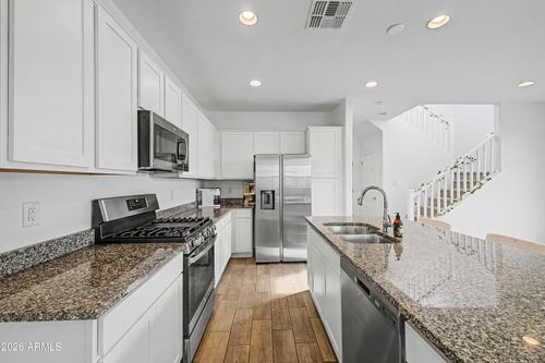 4236 S 58th Ln, Phoenix, AZ, 85043-6415 | Card Image