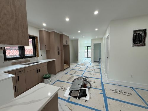 46 Kissena Blvd, Flushing, NY, 11355-3438 | Card Image