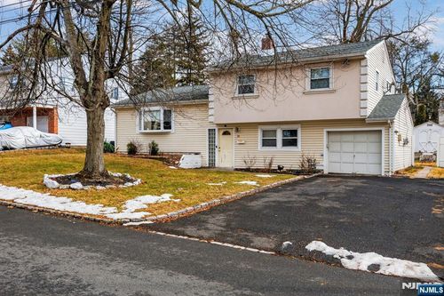 20 Rosney Ter, West Orange, NJ, 07052-3520 | Card Image