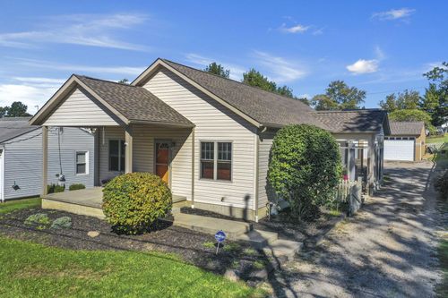 2582 Park St, Millersport, OH, 43046-9033 | Card Image