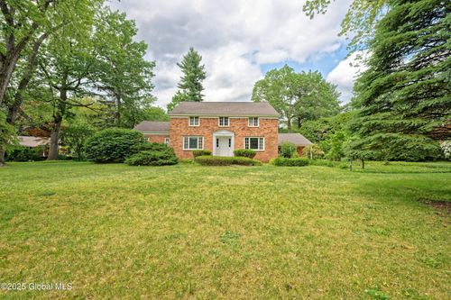 805 Karenwald Ln, Schenectady, NY, 12309-6413 | Card Image