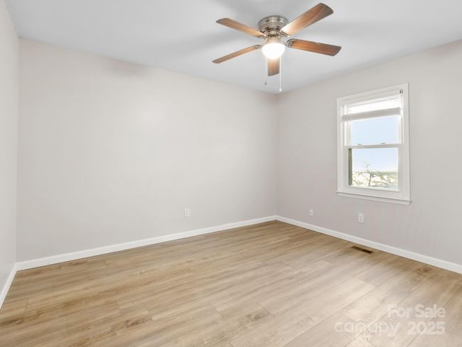 10 Shawn Dr, House other with 3 bedrooms, 2 bathrooms and null parking in Etowah NC | Image 18