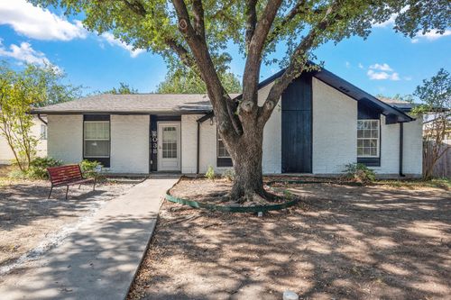 2038 Ash Hill Rd, Carrollton, TX, 75007-3102 | Card Image