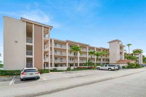 102-6112 Huntwick Ter, Delray Beach, FL, 33484-1847 | Card Image