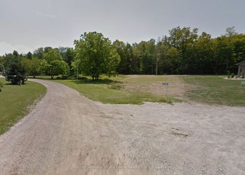 21 Spruce Dr, Bayfield, ON, N0M | Card Image