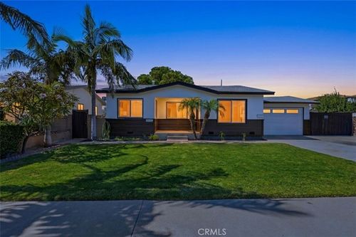 8221 Page St, Buena Park, CA, 90621-3817 | Card Image