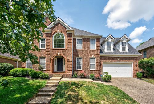 3005 Old Field Way, Lexington, KY, 40513-1724 | Card Image