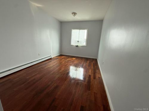 32 110th St, East Elmhurst, NY, 11369-2525 | Card Image