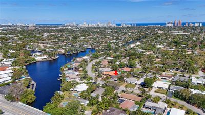 Picturesque neighborhood just South of the Middle River. | Image 2