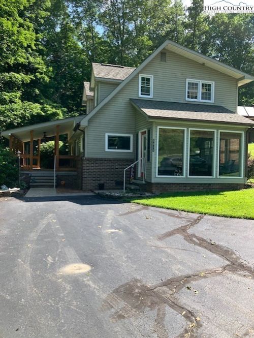 1861 Vanderpool Rd, Vilas, NC, 28692-8935 | Card Image