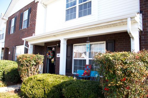 3068 George Buchanan Dr, La Vergne, TN, 37086-3278 | Card Image