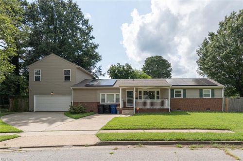 300 Daniel Way, Portsmouth, VA, 23701-2448 | Card Image