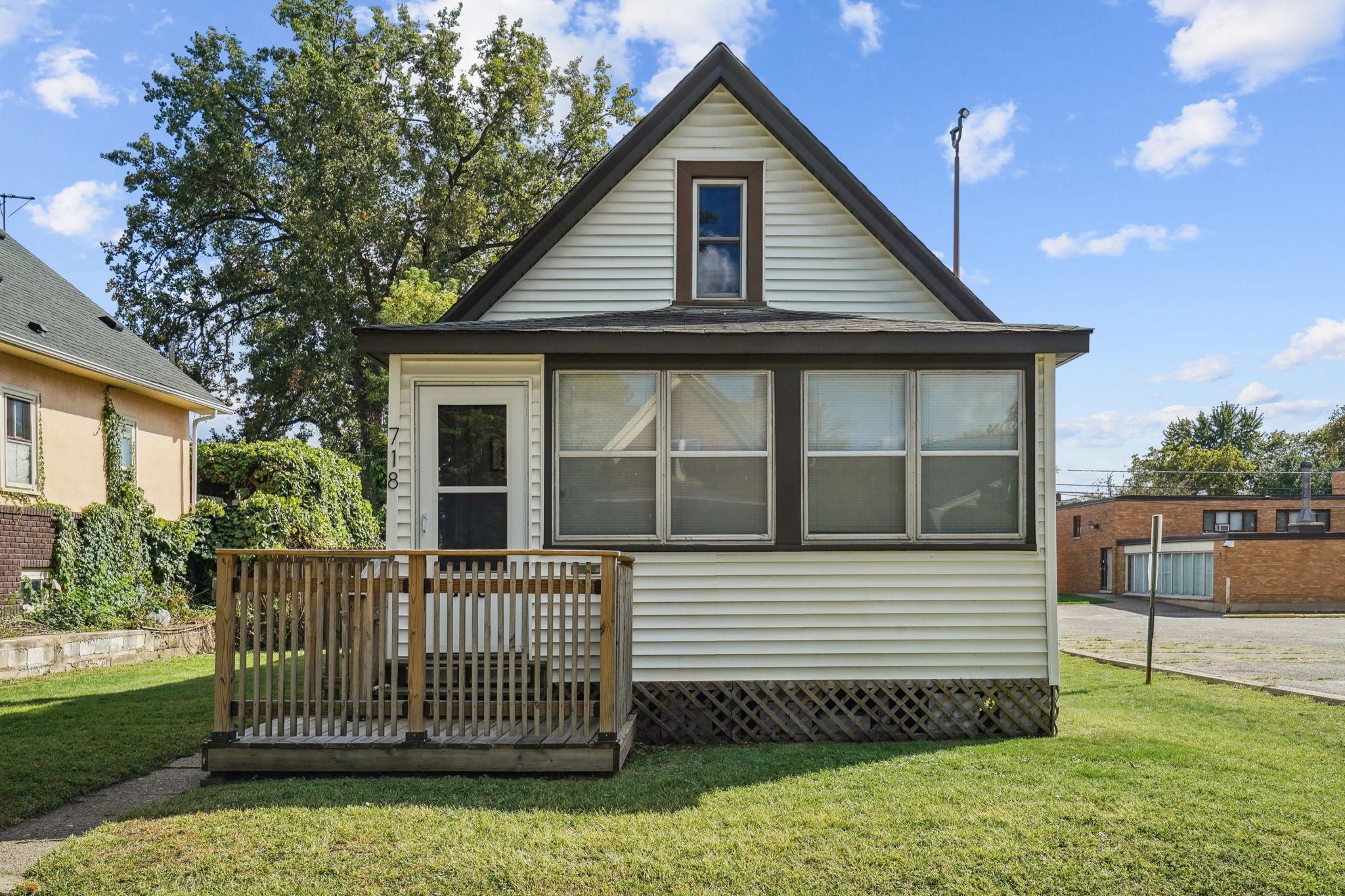 Blair Ave, Saint Paul, MN 55104