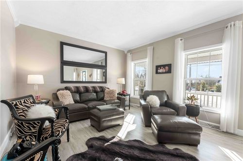 3400 Tuscarawas Rd, Brighton Twp, PA, 15009-9151 | Card Image