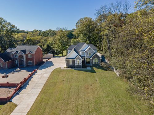 601 Joyce Ave, Lewisburg, TN, 37091-3677 | Card Image