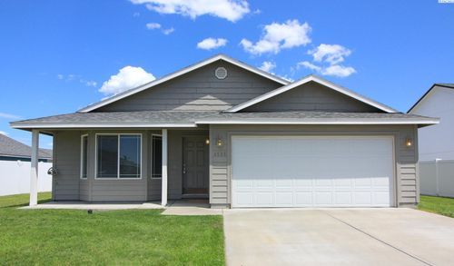 4535 Muris Ln, Pasco, WA, 99301-8347 | Card Image